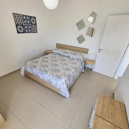 Poseidon Sea View Apartament *
